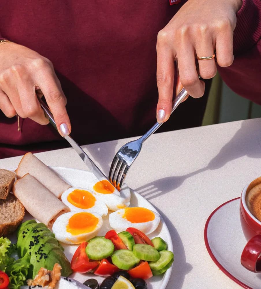 Büyükada ruhunu taşıyan Julius Büyükada masa ve atmosfer görünümü